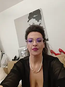 RebeccaNoble online show from May 24, 2026, 3:06 am