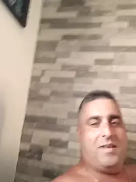 ADRIAN ADI40 online show from September 16, 2025, 2:07 pm