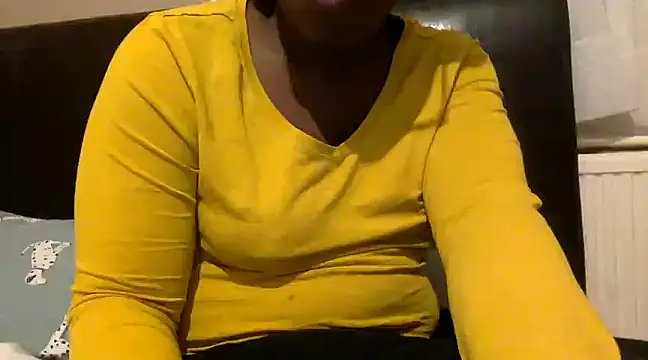 Snapshot of blacksexybeauty31 chatting on February 12, 2025, 8:07 pm blacksexybeauty31 online show from February 12, 2025, 8:07 pm