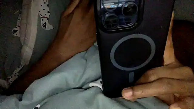 Snapshot of blacksexybeauty31 chatting on February 13, 2025, 4:17 pm blacksexybeauty31 online show from February 13, 2025, 4:17 pm