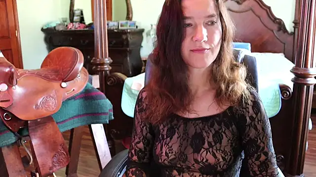 Snapshot of thornburyrose chatting on February 16, 2026, 6:39 pm thornburyrose online show from February 16, 2026, 6:39 pm