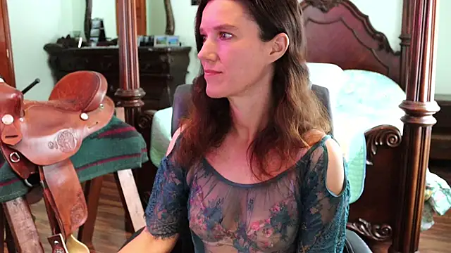 Snapshot of thornburyrose chatting on November 29, 2025, 7:03 pm thornburyrose online show from November 29, 2025, 7:03 pm