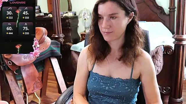 Snapshot of thornburyrose chatting on February 27, 2025, 5:16 pm thornburyrose online show from February 27, 2025, 5:16 pm