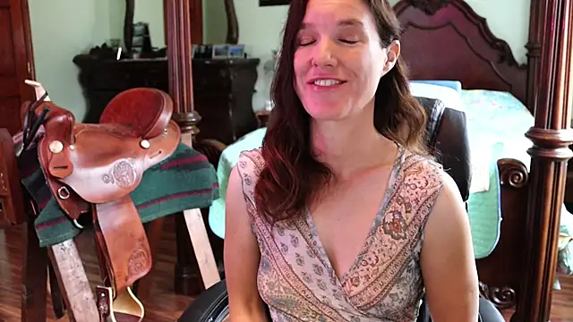 Snapshot of thornburyrose chatting on November 27, 2025, 5:24 pm thornburyrose online show from November 27, 2025, 5:24 pm