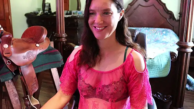 Snapshot of thornburyrose chatting on November 7, 2025, 5:17 pm thornburyrose online show from November 7, 2025, 5:17 pm