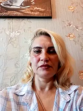 Snapshot of JennyOMay chatting on April 27, 2026, 3:59 am JennyOMay online show from April 27, 2026, 3:59 am