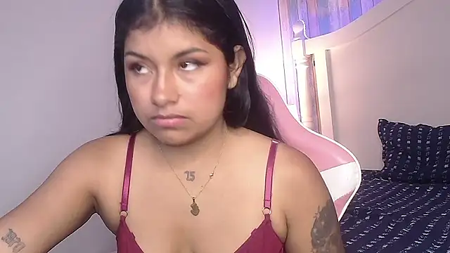 ChantalPetit online show from January 9, 2026, 3:41 pm