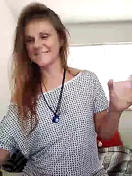 Scarlettishere online show from April 22, 2026, 6:25 pm