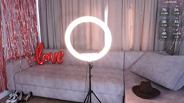 k kimikooo online show from September 17, 2025, 4:25 am