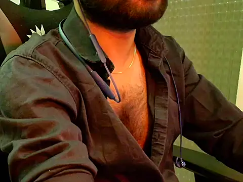 SHENOY3 online show from April 12, 2026, 8:01 pm