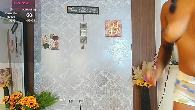 Snapshot of kelly_thomson chatting on September 28, 2025, 1:18 pm kelly thomson online show from September 28, 2025, 1:18 pm