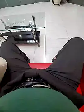 Snapshot of chaunguyen1993 chatting on December 16, 2025, 10:41 am chaunguyen1993 online show from December 16, 2025, 10:41 am