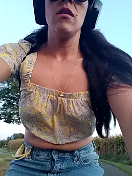 tinny williams online show from September 19, 2025, 5:39 pm