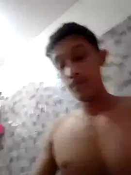 Snapshot of trips2 chatting on February 24, 2026, 8:31 pm trips2 online show from February 24, 2026, 8:31 pm