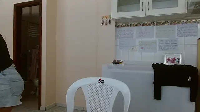 Snapshot of Sara_Brandon chatting on September 13, 2025, 3:23 pm Sara Brandon online show from September 13, 2025, 3:23 pm