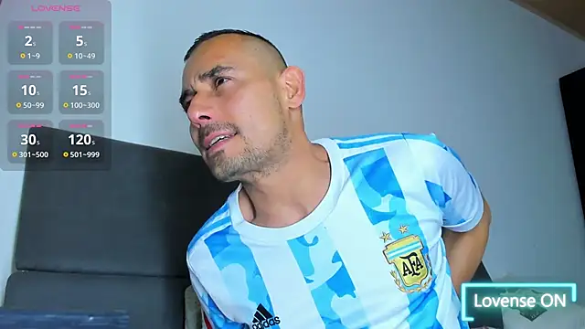 Snapshot of jhonyalzate2 chatting on November 26, 2025, 2:33 am jhonyalzate2 online show from November 26, 2025, 2:33 am