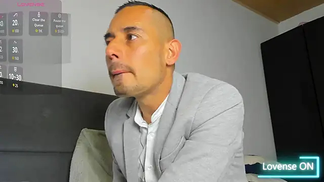 jhonyalzate2 online show from February 7, 2026, 3:14 am