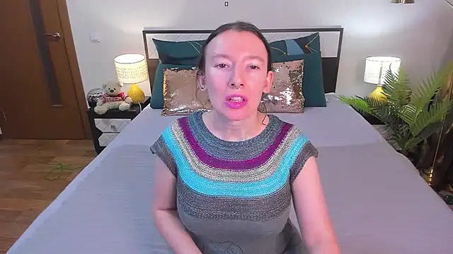 Snapshot of CatherineWalls chatting on February 23, 2026, 2:35 am CatherineWalls online show from February 23, 2026, 2:35 am