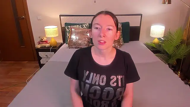 Snapshot of CatherineWalls chatting on July 6, 2026, 3:46 am CatherineWalls online show from July 6, 2026, 3:46 am