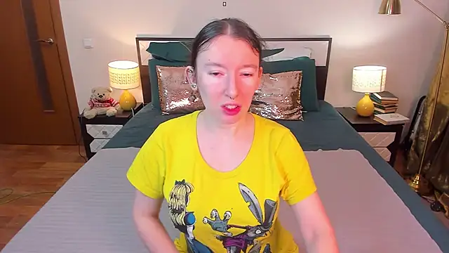 Snapshot of CatherineWalls chatting on February 12, 2026, 4:56 am CatherineWalls online show from February 12, 2026, 4:56 am