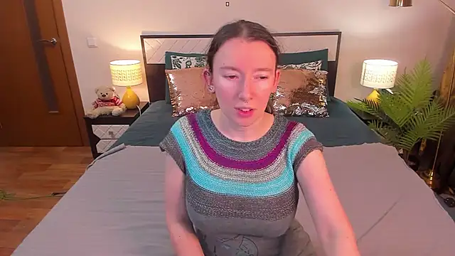 Snapshot of CatherineWalls chatting on April 6, 2026, 4:57 am CatherineWalls online show from April 6, 2026, 4:57 am
