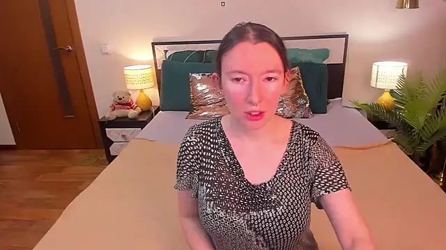 Snapshot of CatherineWalls chatting on March 13, 2026, 5:34 am CatherineWalls online show from March 13, 2026, 5:34 am