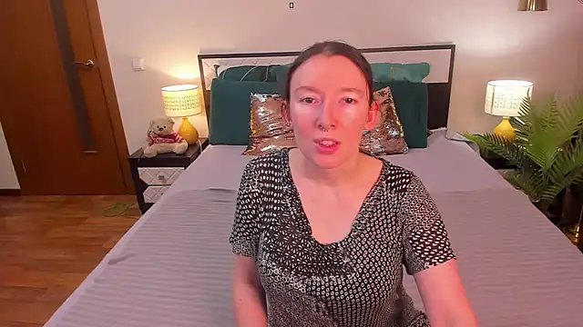 Snapshot of CatherineWalls chatting on March 12, 2026, 7:56 am CatherineWalls online show from March 12, 2026, 7:56 am