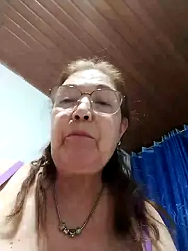 Snapshot of Vicky_Rosse chatting on December 1, 2025, 12:11 am Vicky Rosse online show from December 1, 2025, 12:11 am