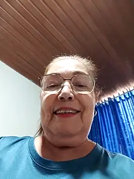 Snapshot of Vicky_Rosse chatting on November 7, 2025, 7:29 pm Vicky Rosse online show from November 7, 2025, 7:29 pm