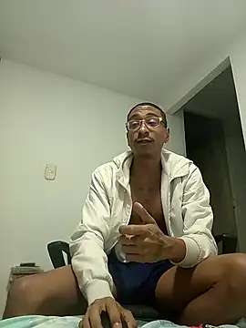 Snapshot of mellow_smoke chatting on February 11, 2026, 10:15 am mellow smoke online show from February 11, 2026, 10:15 am