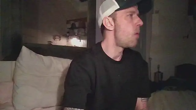 Snapshot of Stock-Holmes chatting on April 9, 2026, 9:43 pm Stock-Holmes online show from April 9, 2026, 9:43 pm