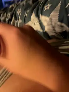 Snapshot of logus9999 chatting on December 21, 2025, 3:36 pm logus9999 online show from December 21, 2025, 3:36 pm