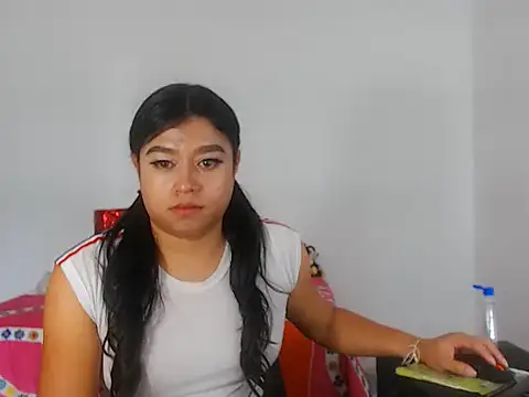 Snapshot of katrinawillff chatting on July 24, 2026, 6:37 pm katrinawillff online show from July 24, 2026, 6:37 pm