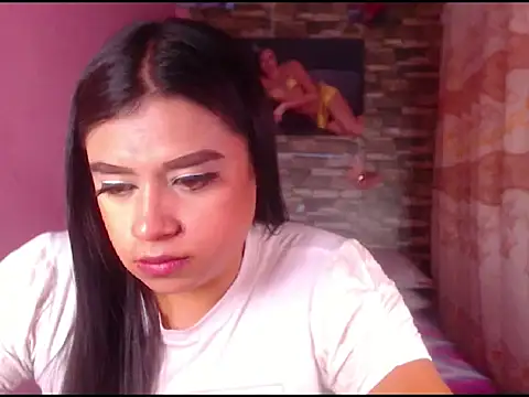 katrinawillff online show from September 28, 2025, 6:59 pm