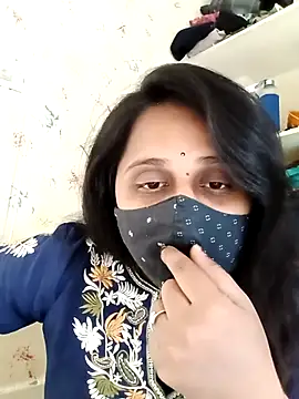 Indiantina online show from November 12, 2025, 9:35 am