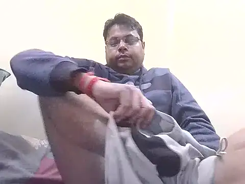 Snapshot of aakash_ModelBrown chatting on January 14, 2026, 2:31 pm aakash ModelBrown online show from January 14, 2026, 2:31 pm