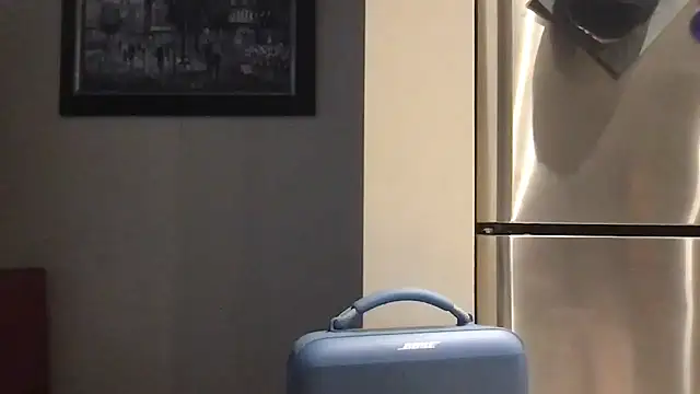 Snapshot of BigGuyMuscle chatting on October 3, 2025, 8:32 pm BigGuyMuscle online show from October 3, 2025, 8:32 pm