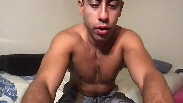 Snapshot of BigGuyMuscle chatting on October 27, 2025, 4:13 am BigGuyMuscle online show from October 27, 2025, 4:13 am