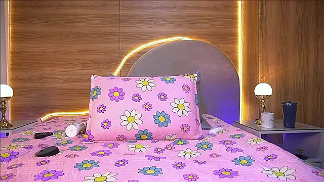 alexaa walker online show from February 21, 2026, 11:56 am