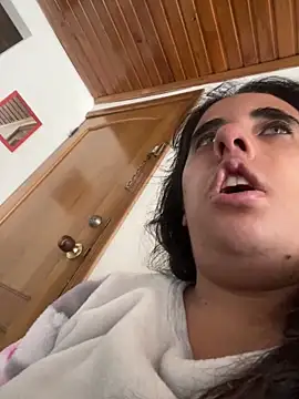 annarose19 online show from April 10, 2026, 4:36 pm