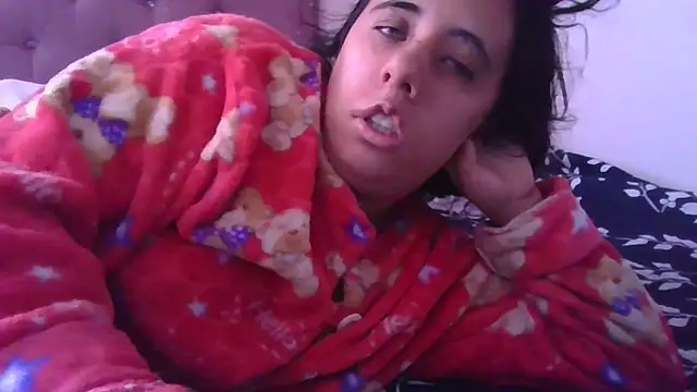 Snapshot of annarose19 chatting on October 24, 2025, 5:34 pm annarose19 online show from October 24, 2025, 5:34 pm