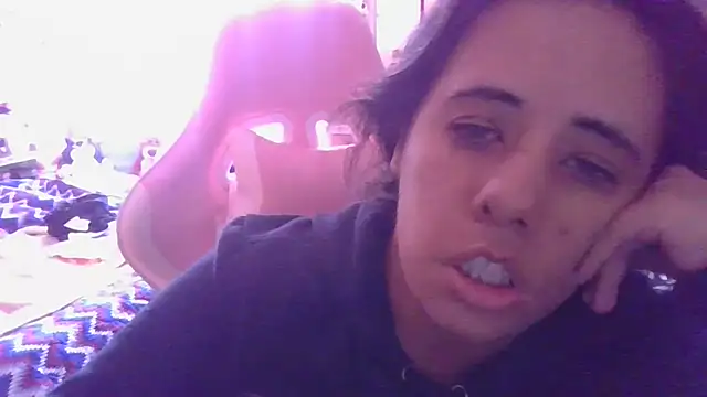 Snapshot of annarose19 chatting on November 26, 2025, 8:53 pm annarose19 online show from November 26, 2025, 8:53 pm