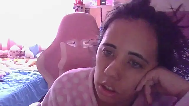 Snapshot of annarose19 chatting on October 3, 2025, 5:03 pm annarose19 online show from October 3, 2025, 5:03 pm