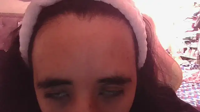 annarose19 online show from February 25, 2026, 7:47 pm