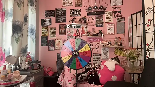 latinacubana online show from February 1, 2025, 8:58 pm