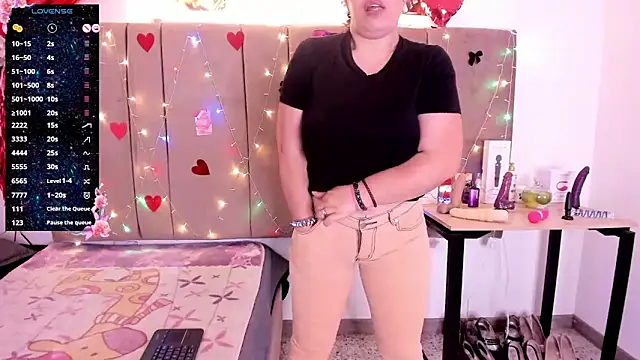 Zaly mature online show from December 4, 2025, 1:26 am