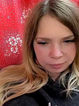 Zuli Kiska online show from October 27, 2025, 8:37 am