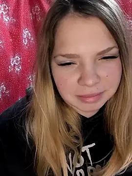 Zuli Kiska online show from November 30, 2025, 12:39 pm