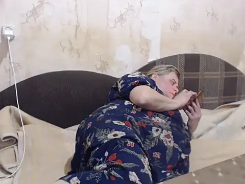 Ameliabusty online show from March 18, 2025, 6:17 pm