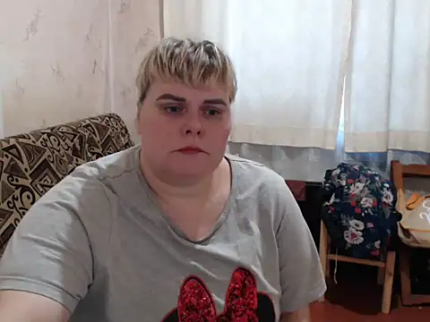 Ameliabusty online show from November 30, 2025, 6:47 am